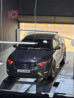 Ford Taurus